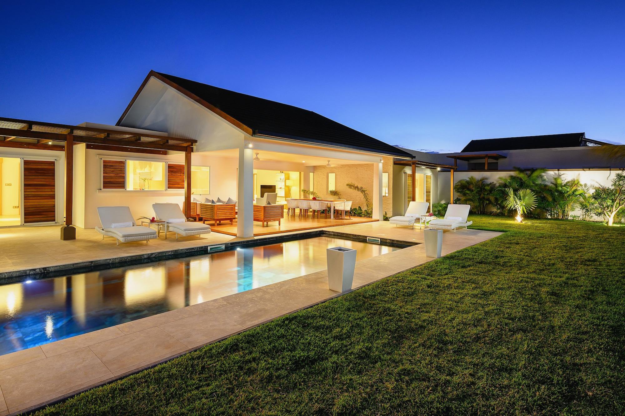 Clos Du Littoral By Fine & Country Grand Baie Exterior photo