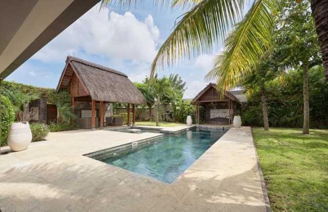 Clos Du Littoral By Fine & Country Grand Baie Exterior photo