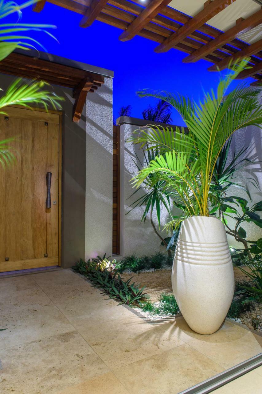 Clos Du Littoral By Fine & Country Grand Baie Exterior photo